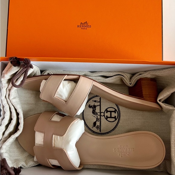 Hermes Oasis Sandals 37 - Picture 7 of 8
